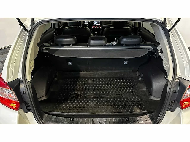 Subaru - xv - 2.0d - personenauto - afbeelding 16 van  43