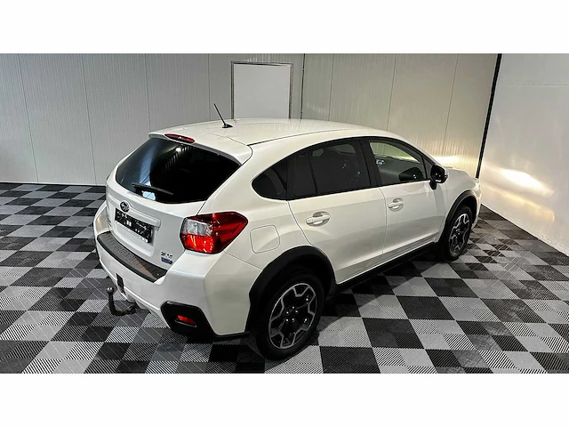 Subaru - xv - 2.0d - personenauto - afbeelding 17 van  43