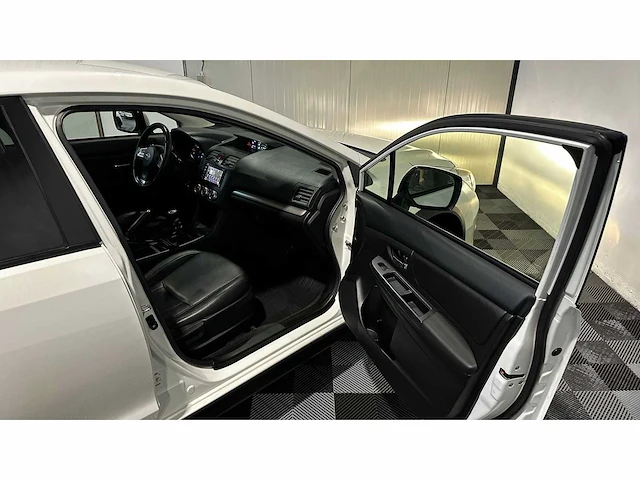 Subaru - xv - 2.0d - personenauto - afbeelding 21 van  43
