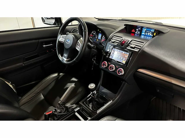 Subaru - xv - 2.0d - personenauto - afbeelding 24 van  43