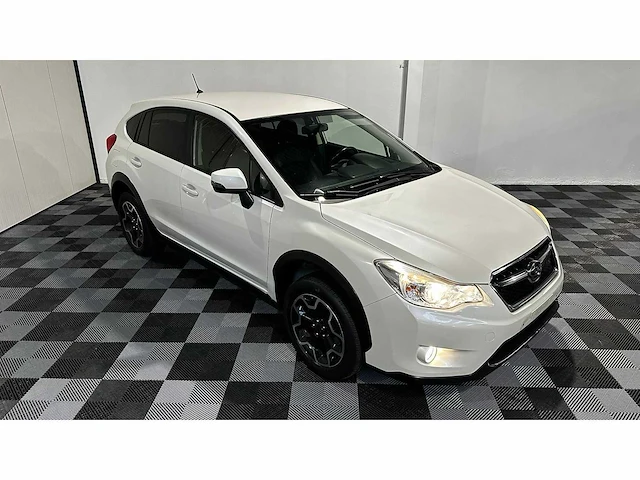 Subaru - xv - 2.0d - personenauto - afbeelding 30 van  43