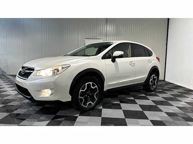 Subaru - xv - 2.0d - personenauto - afbeelding 31 van  43