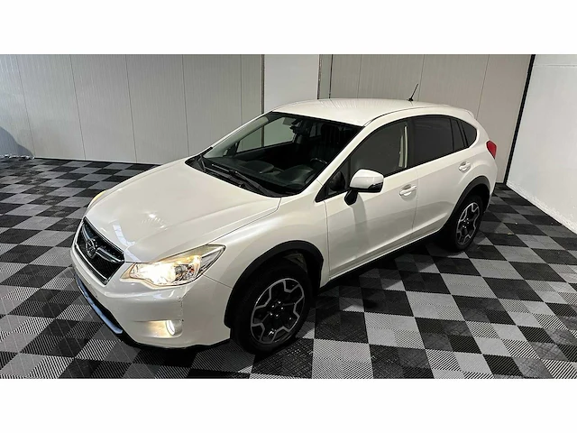 Subaru - xv - 2.0d - personenauto - afbeelding 32 van  43