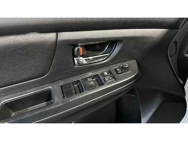 Subaru - xv - 2.0d - personenauto - afbeelding 43 van  43