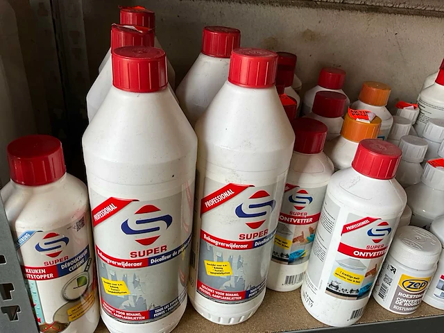Super mix kavel diverse schoonmaakmiddelen - afbeelding 1 van  4