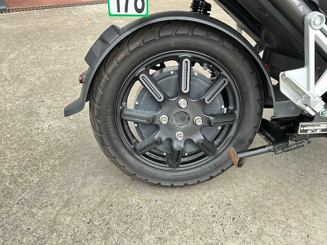 Super soco - e-scooter - afbeelding 11 van  21