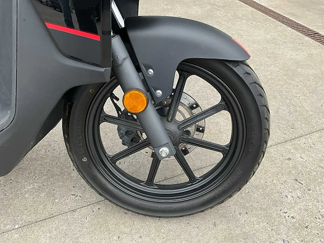Super soco - e-scooter - afbeelding 13 van  21