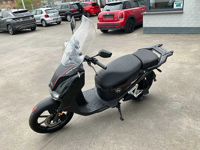 Super soco - e-scooter - afbeelding 15 van  21