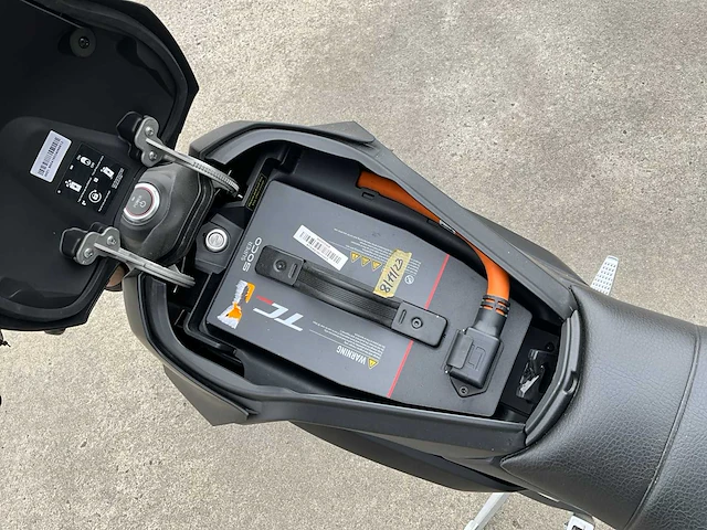 Super soco tc max - e-scooter - afbeelding 9 van  21