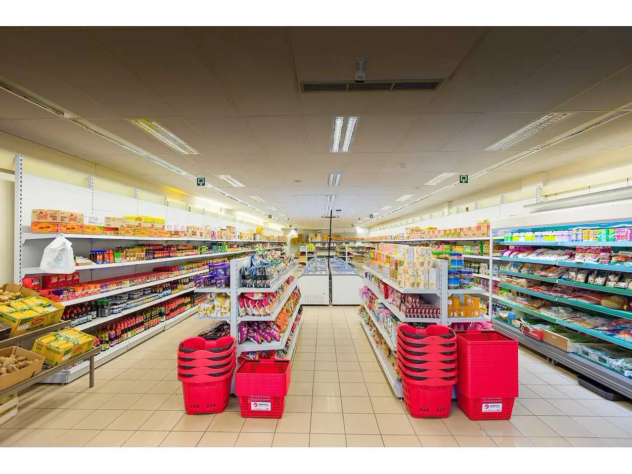 Supermarkt oriental asian food wegens faillissement