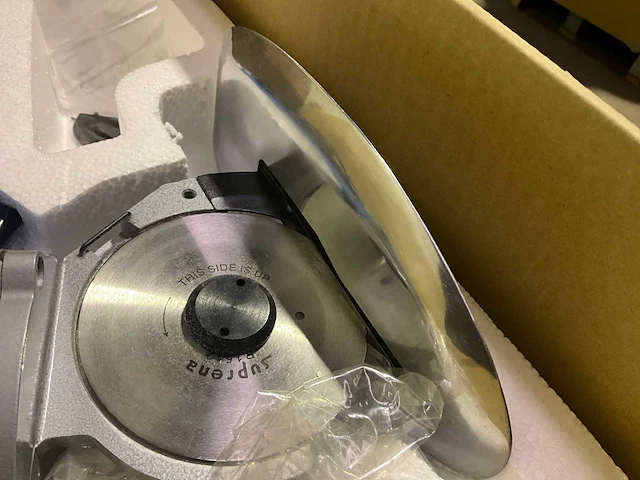 Suprena cr-100a snijmachine - afbeelding 2 van  5