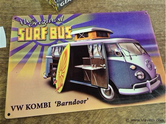 Surf bus bord en giant lighters - afbeelding 2 van  4