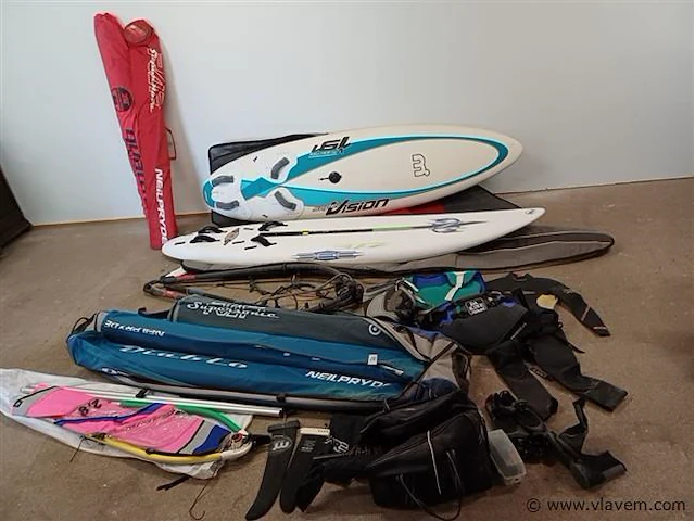 Surf materiaal - afbeelding 1 van  5