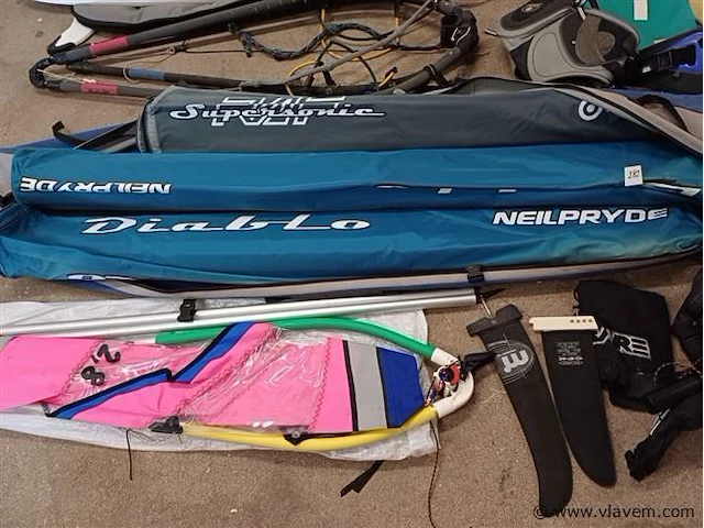 Surf materiaal - afbeelding 4 van  5