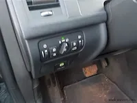 Suv - afbeelding 8 van  24