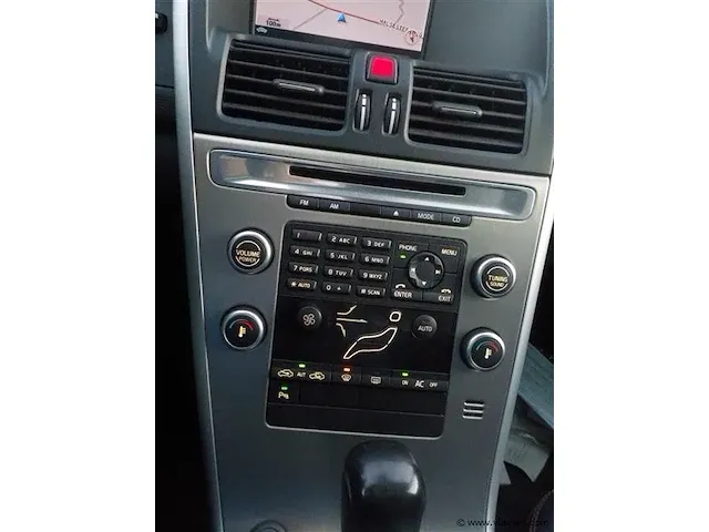 Suv - afbeelding 14 van  24