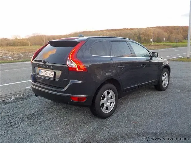 Suv - afbeelding 18 van  24