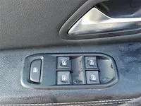 Suv - afbeelding 3 van  20