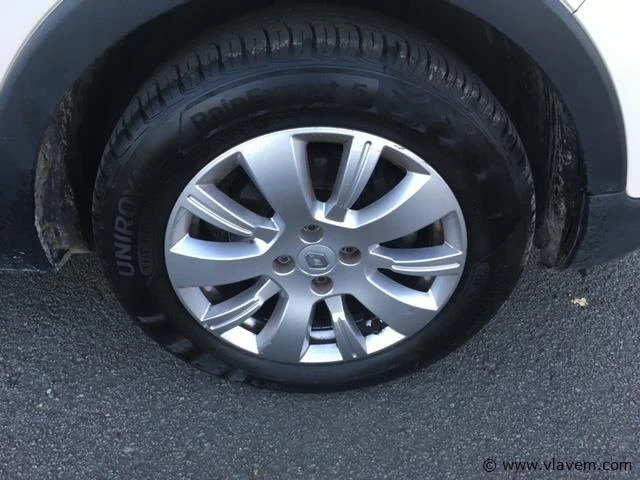 Suv - afbeelding 8 van  17