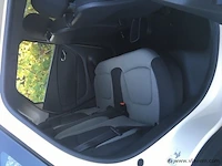 Suv - afbeelding 11 van  17