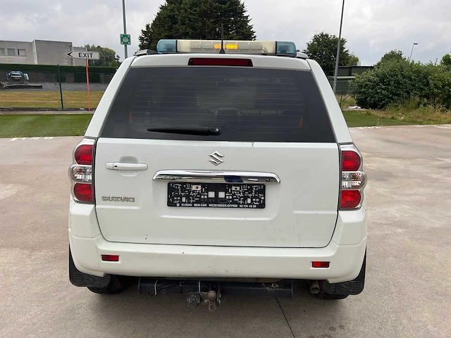 Suzuki - 2011 - grand vitara - 4x4 - personenauto - afbeelding 3 van  33