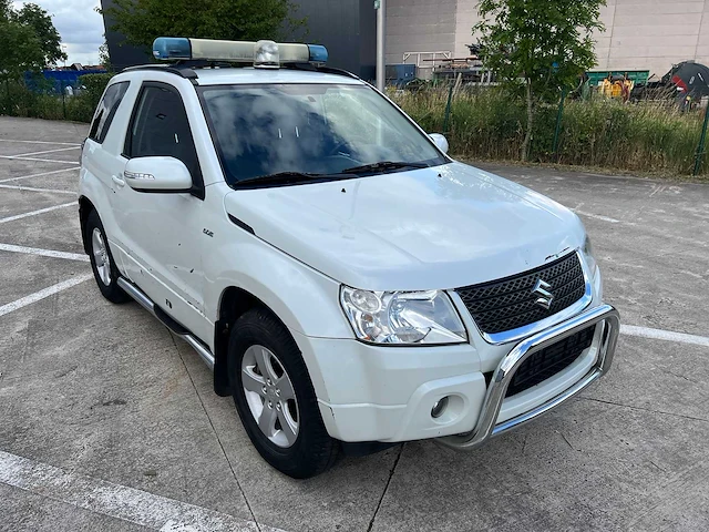 Suzuki - 2011 - suzuki grand vitara - 4x4 - personenauto - afbeelding 5 van  28