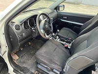 Suzuki - 2011 - suzuki grand vitara - 4x4 - personenauto - afbeelding 15 van  28