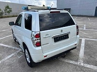Suzuki - 2011 - suzuki grand vitara - 4x4 - personenauto - afbeelding 25 van  28