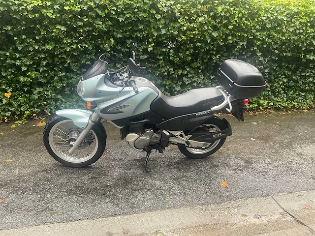 Suzuki - freewind - motorfiets - afbeelding 2 van  12