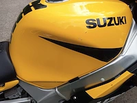 Suzuki - gsxr 600 - motorcycle - afbeelding 9 van  10