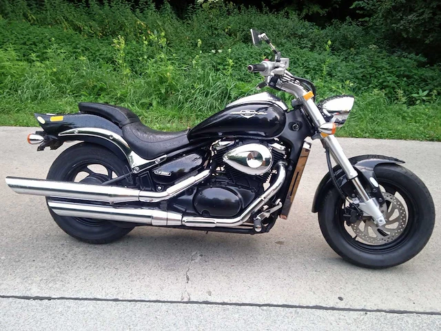 Suzuki - m 800 intruder - motorcycle - afbeelding 1 van  8