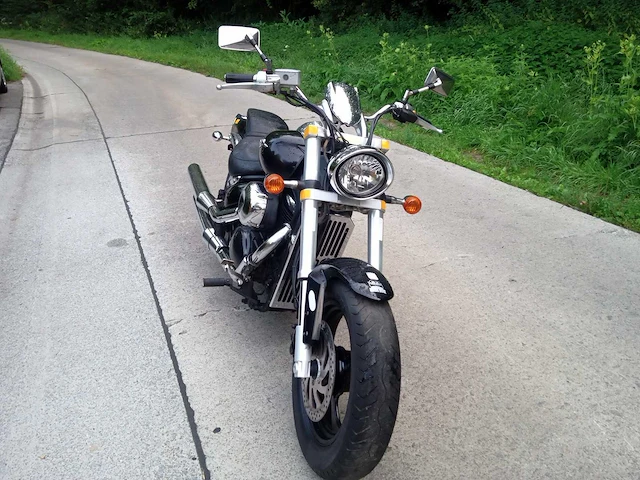 Suzuki - m 800 intruder - motorcycle - afbeelding 4 van  8