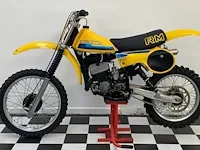 Suzuki - rm125 - bromfiets - afbeelding 1 van  8