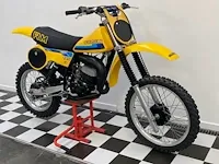 Suzuki - rm125 - bromfiets - afbeelding 6 van  8