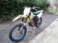 Suzuki - rmz 250 - motorfiets - afbeelding 4 van  4