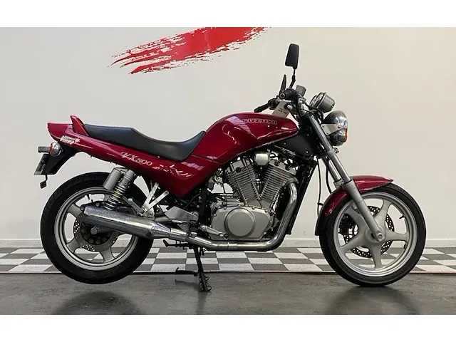 Suzuki - vx800 - bromfiets - afbeelding 5 van  10