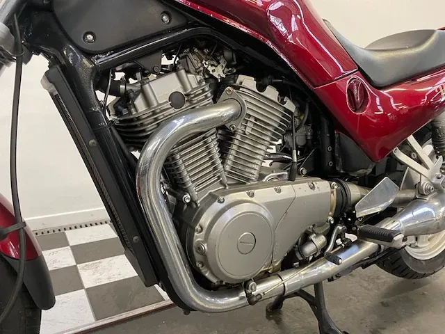 Suzuki - vx800 - bromfiets - afbeelding 9 van  10