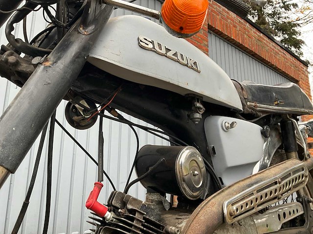 Suzuki ac50 brommer - afbeelding 2 van  18