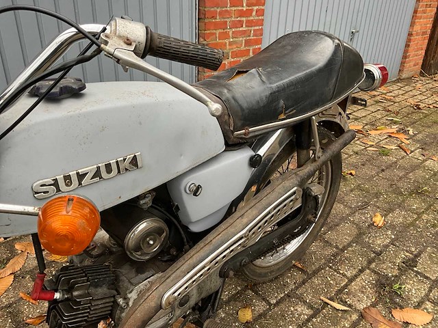 Suzuki ac50 brommer - afbeelding 4 van  18