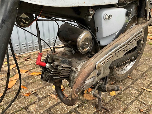 Suzuki ac50 brommer - afbeelding 18 van  18