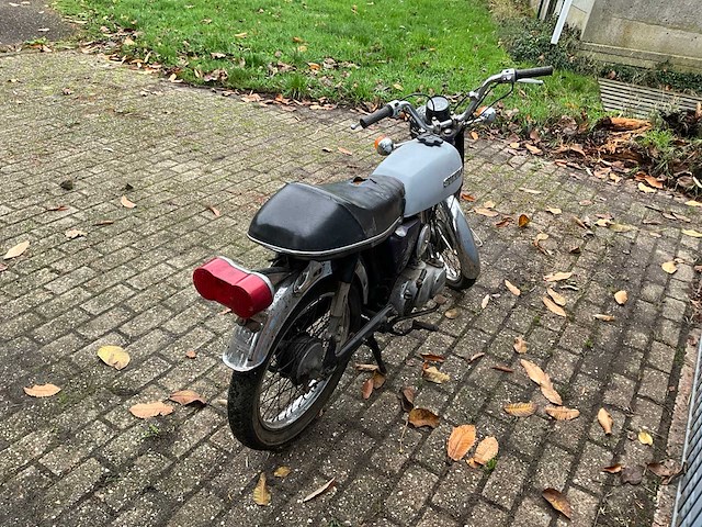 Suzuki ac50 brommer - afbeelding 14 van  18