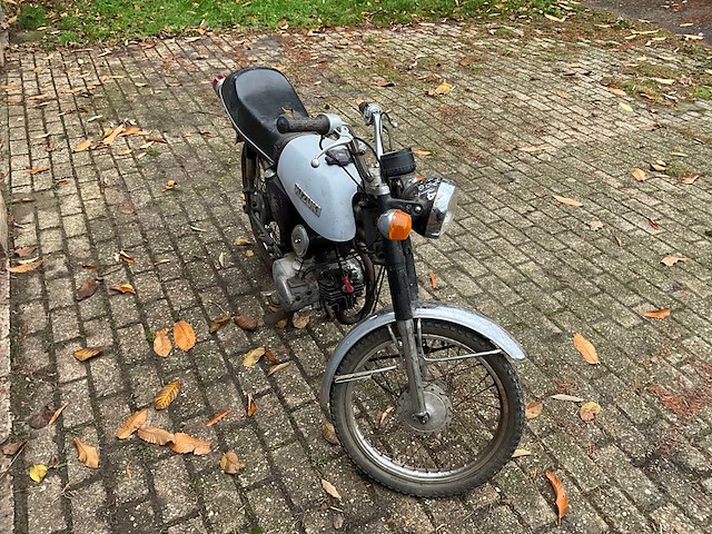 Suzuki ac50 brommer - afbeelding 15 van  18