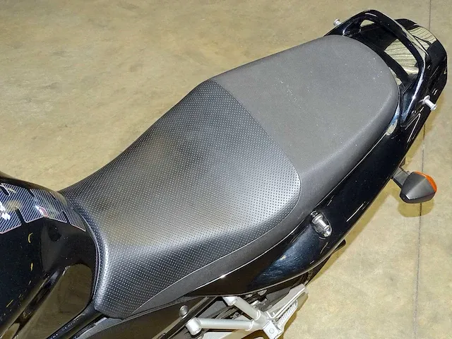 Suzuki bandit 600 s - afbeelding 4 van  26