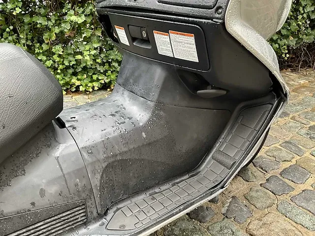 Suzuki burgman 650 scooter - afbeelding 4 van  19
