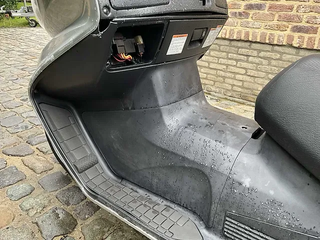 Suzuki burgman 650 scooter - afbeelding 7 van  19