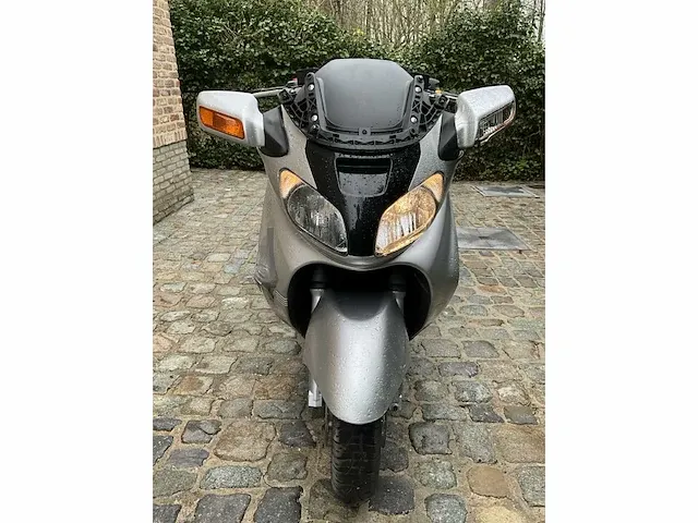 Suzuki burgman 650 scooter - afbeelding 12 van  19