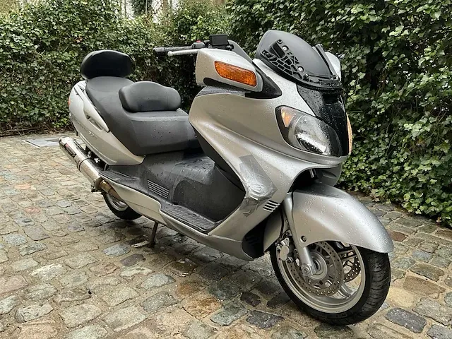 Suzuki burgman 650 scooter - afbeelding 13 van  19
