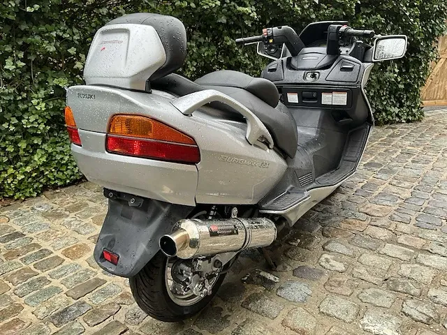 Suzuki burgman 650 scooter - afbeelding 15 van  19