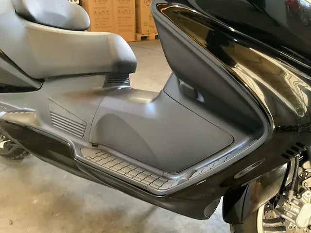 Suzuki burgman an650 scooter - afbeelding 4 van  17