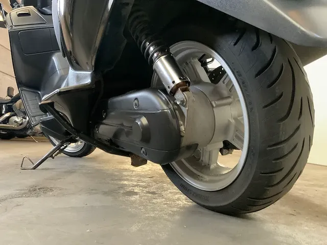 Suzuki burgman an650 scooter - afbeelding 6 van  17